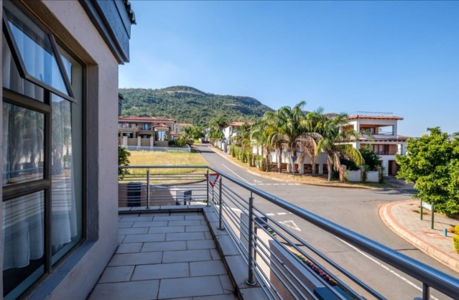 To Let 4 Bedroom Property for Rent in Kosmos Ridge North West